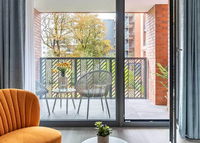 Scala By Moderna Profit- Lakowa 60c- Parking * Gdaňsk