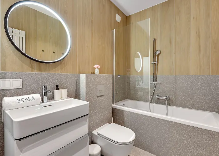 Scala By Moderna Profit- Lakowa 60c- Parking Apartmán Gdaňsk